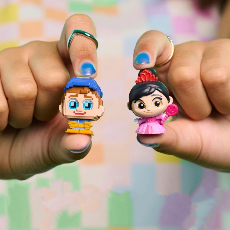 Ігровий набір DISNEY DOORABLES серії "Multi Peek" S12 - ВЕЛИКИЙ ПІКСЕЛЬНИЙ БУДИНОЧОК