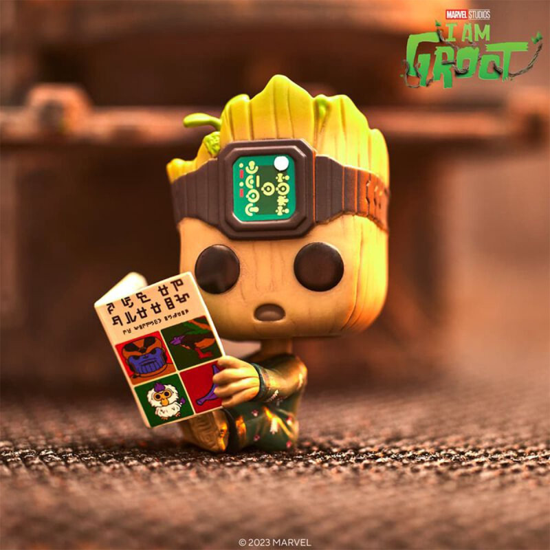 Ігрова фігурка FUNKO POP! серії "Я є Ґрут" - ҐРУТ З КНИГОЮ