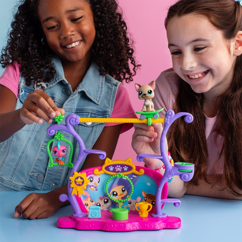 Ігровий набір LITTLEST PET SHOP – ШОУ ТАЛАНТІВ (2 фігурки, сцена, аксес.)
