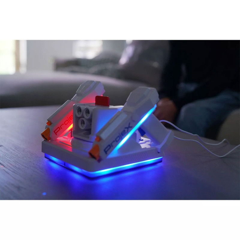 Ігровий набір для лазерних боїв - ПРОЕКТОР LASER X ANIMATED (2 ігр. бластери, 3 слайда-цілі)