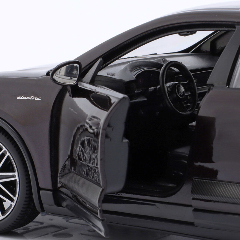 Автомодель - PORSCHE MACAN 4 ELECTRIC (чорний, 1:24)