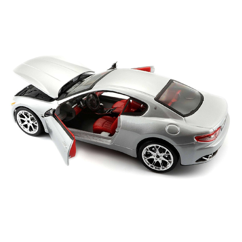 Автомодель - MASERATI GRANTOURISMO (2008) (асорті чорний, сріблястий, 1:24)