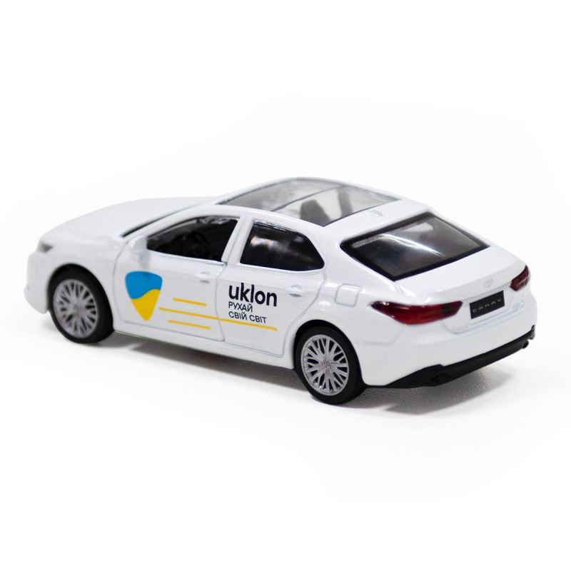 Автомодель - TOYOTA CAMRY UKLON (білий)