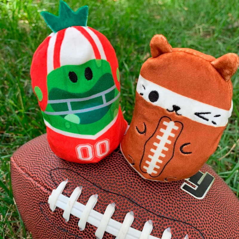 М’яка іграшка Cats Vs Pickles 2 в 1 – КОТИК ТА ОГІРОК СПОРТСМЕНИ